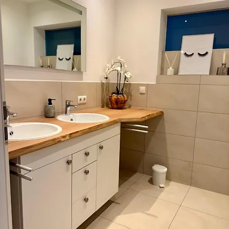 Apartment Apartment P6 Oberndorf Direkt An Der Piste Mit Blick Auf Den Wilden Kaiser Ebbs